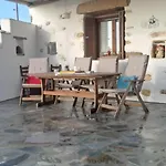 Vakantiehuis Traditional House Paros Sarakíniko
