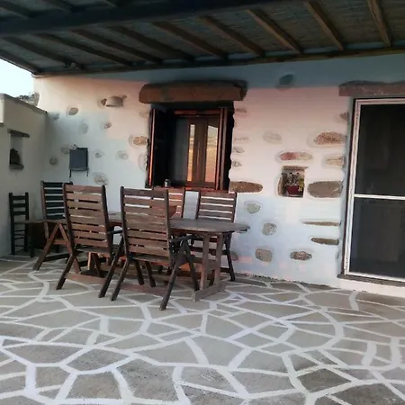 Traditional House Paros Sarakiniko (Paros)